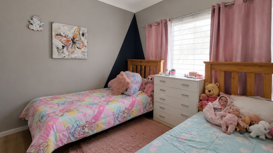 3 Bedroom Property for Sale in Safari Gardens North West